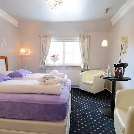 Amethyst Garni Lueneburg Inklusive Parkplatz