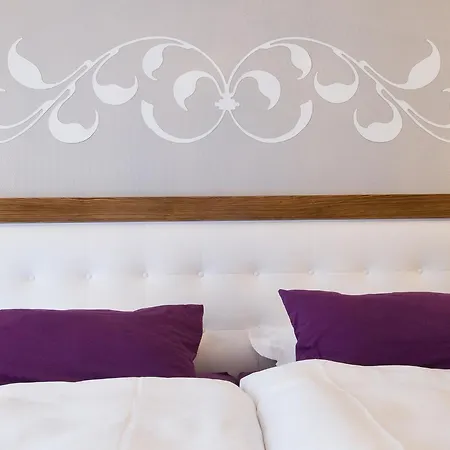 Amethyst Garni Lueneburg Inklusive Parkplatz Deutsch Evern